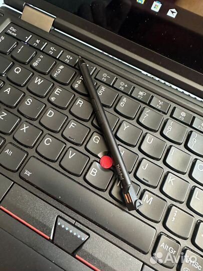 Lenovo yoga thinkpad x380 i5 8350u/8gb