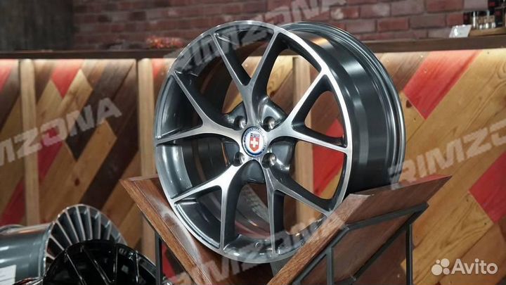 Литой диск HRE R17 5x114.3