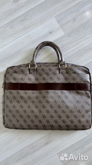 Сумка для ноутбука guess
