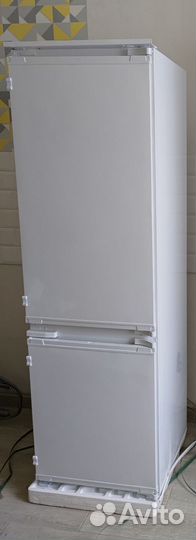 Холодильник встр Beko Diffusion bcha2752S новый