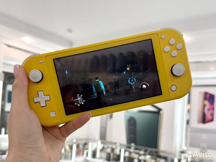 Nintendo Switch Lite Yellow