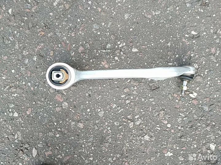 Рычаг правый нижний audi a4