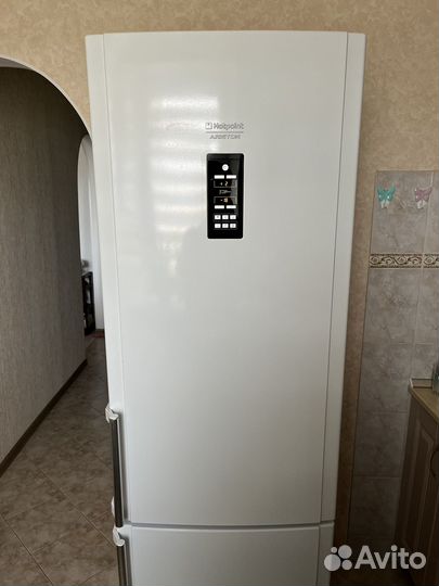 Холодильник hotpoint ariston бу