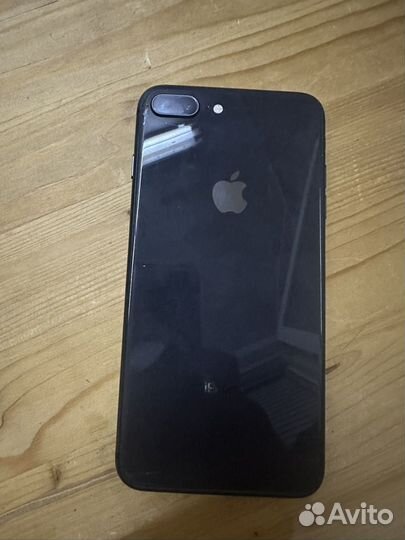 iPhone 8 Plus, 64 ГБ