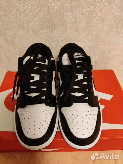 Nike dunk low black white panda