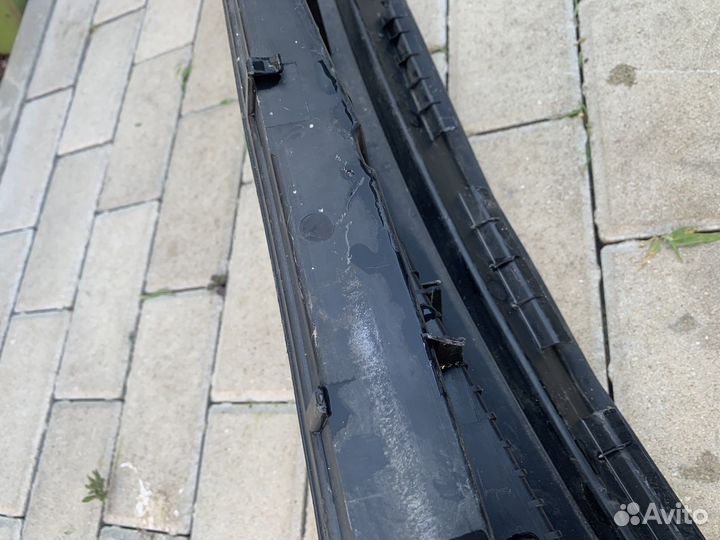 Жабо Лада Веста 8450031192