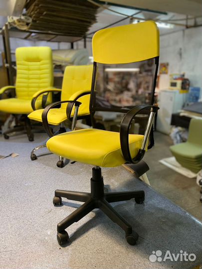 Компьютерное кресло