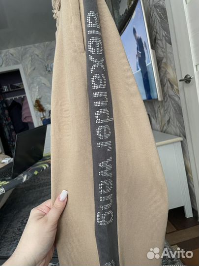 Костюм женский