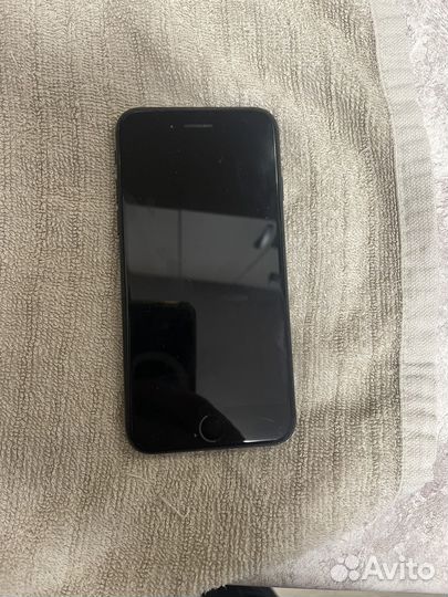 iPhone 7, 32 ГБ
