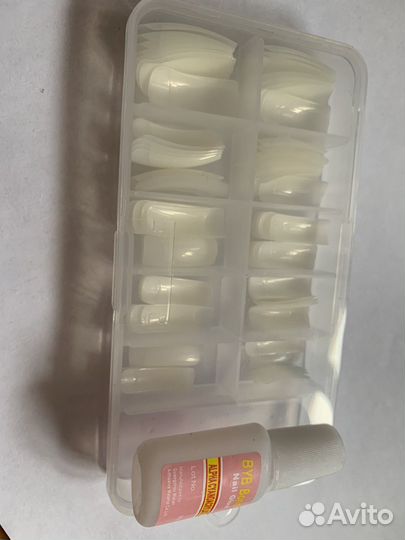 Накладные ногти с клеем