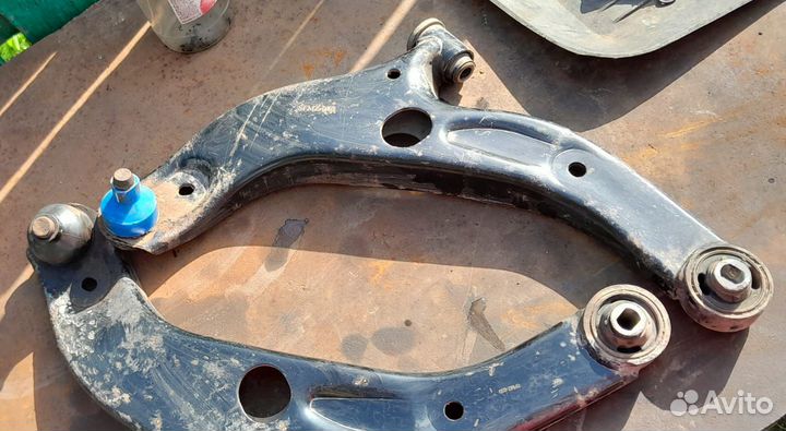 Рычаг передней mazda премаси 1