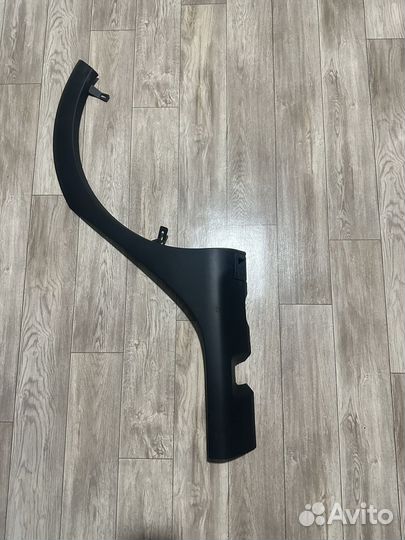 Молдинг задней арки левый Sandero