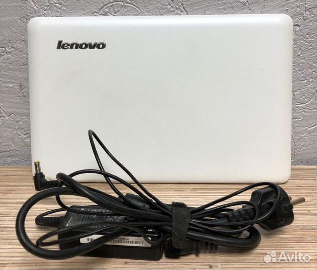 Нетбук Lenovo s206