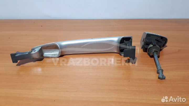 Ручка двери передней левой (наружная) Toyota Camry