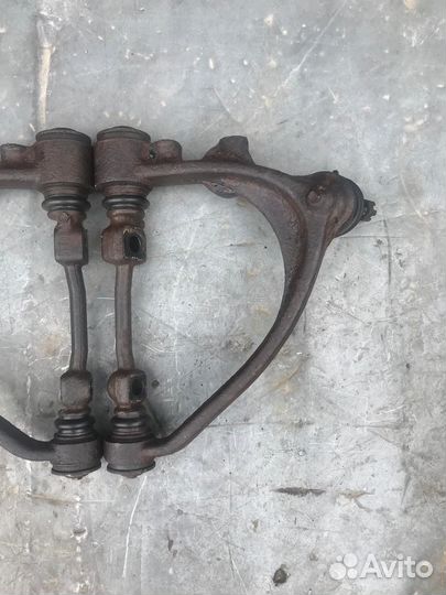 Рычаг передний Toyota MasterAce Surf CR30 L R