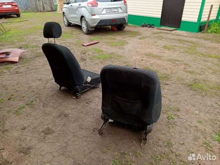 Сидения передние на Gelli MK 1.5