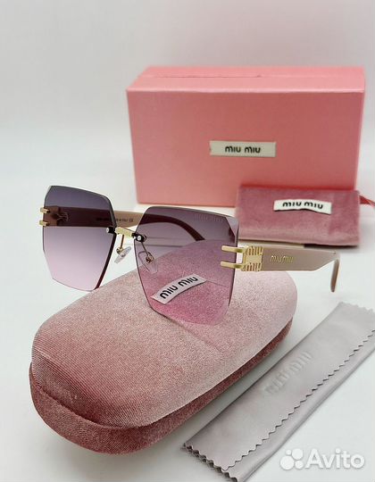 Солнцезащитные очки miu miu