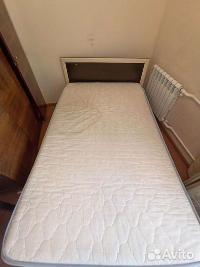 Кровать с матрасом 120х200 бу