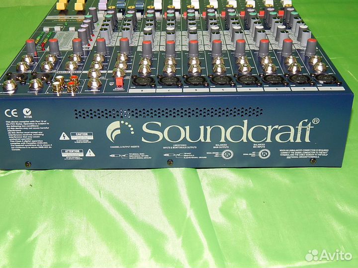 Микшер Soundcraft EFX8