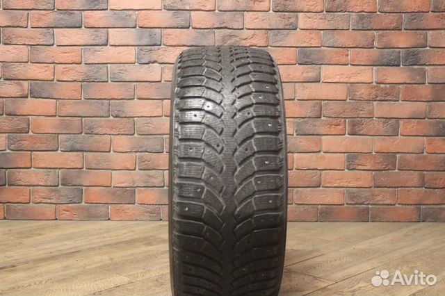 Bridgestone Blizzak Spike-01 225/50 R17