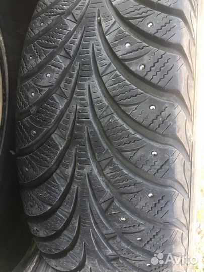 Sava Eskimo Stud 205/60 R16