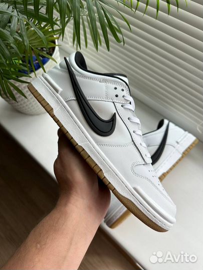 Nike dunk low twist white