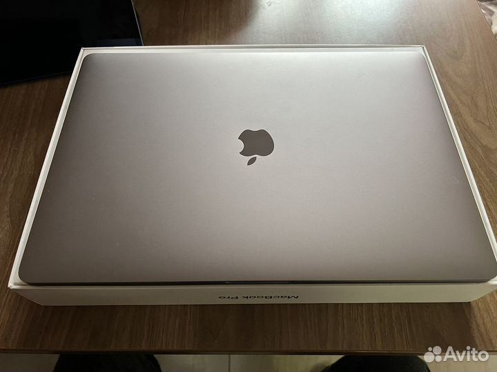 Apple MacBook Pro 15 2017 2tb
