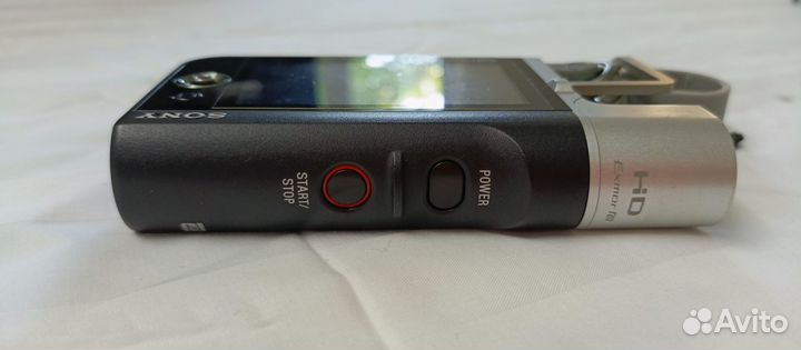 Видеокамера Sony HDR-MV1