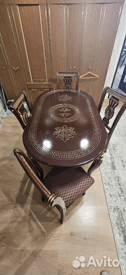 Кухонный стол и стулья комплект бу