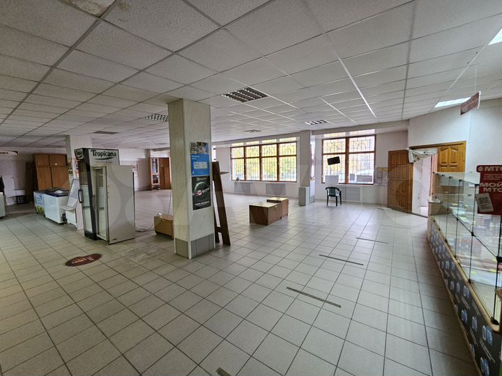 Торговая площадь, 180 м²