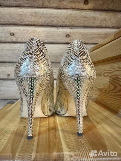 Туфли золотые 36 размера