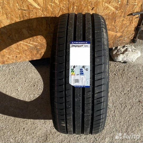Michelin Pilot Sport EV 235/45 R20