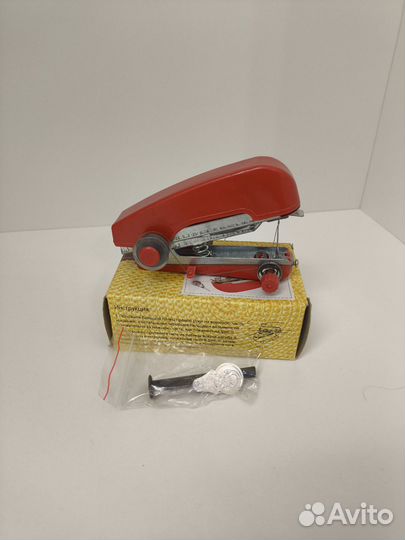 Швейная машинка ручная