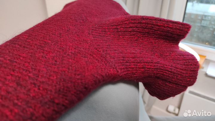 Свитер женский uniqlo s