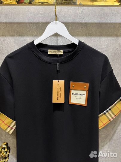 Женская Футболка Burberry