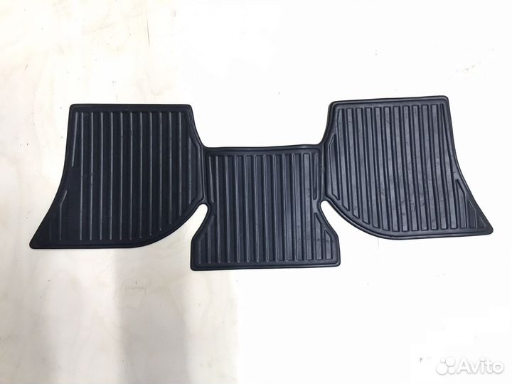Задние коврики,перемычка Octavia A7
