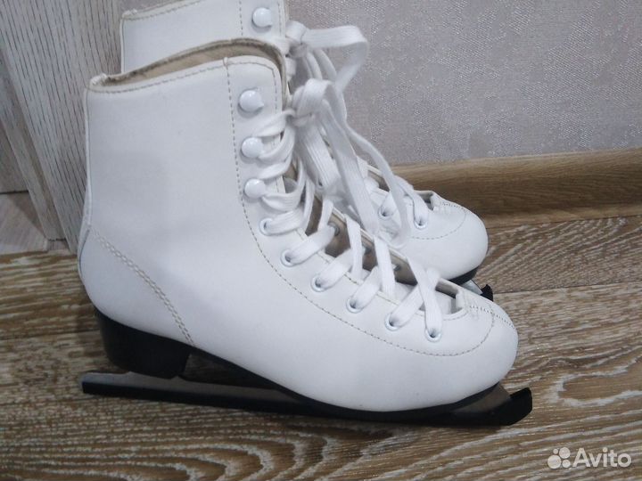 Коньки фигурные 36 размер