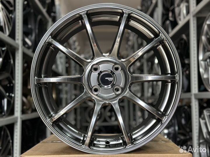 Комплект дисков Advan Racing RS R17 8j HB 4 100