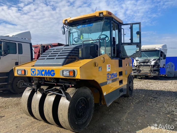 Дорожный каток XCMG XP203, 2023