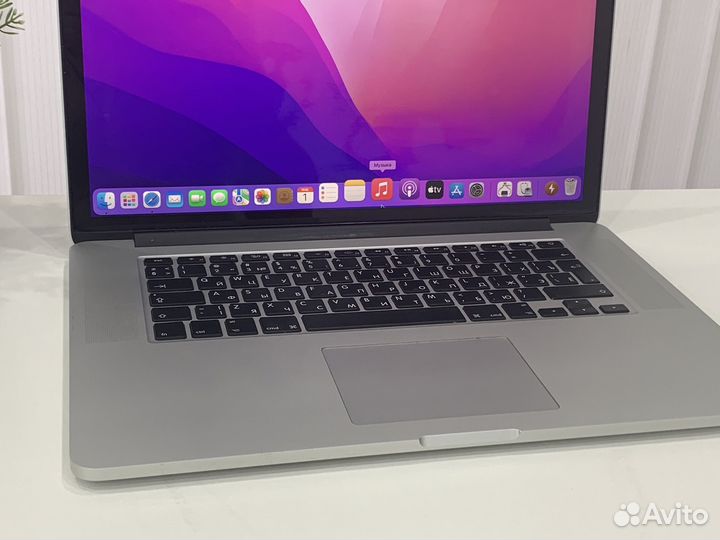 MacBook Pro 15 Retina 2016 i7/16/ SSD 1Tb / Amd R9