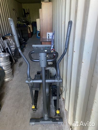 Продаю кардио тренажер torneo