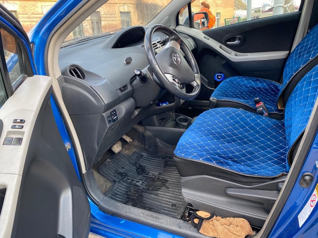 Toyota Yaris: фото владельца