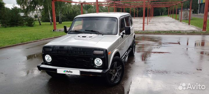 LADA 4x4 (Нива) 1.7 МТ, 2004, 190 000 км