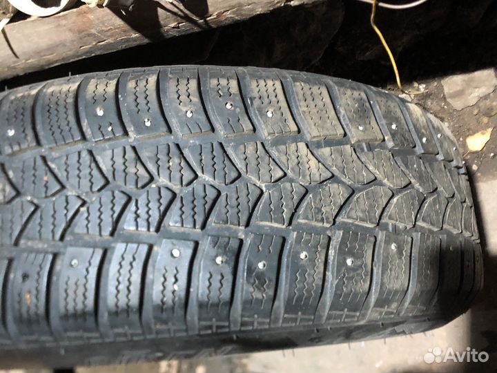 Nokian Tyres Hakkapeliitta 4 235/55 R17 101T