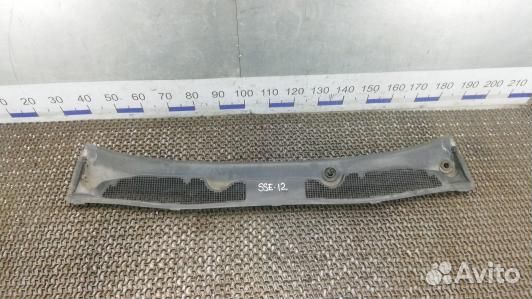 Накладка декоративная (жабо, дождевик) renault meg