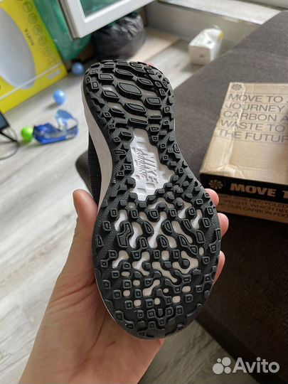 Детские кроссовки nike revolution 28 размер