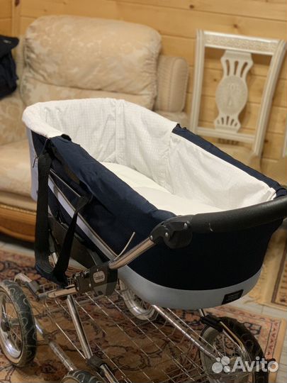 Продам коляску 2 в 1 зима-лето
