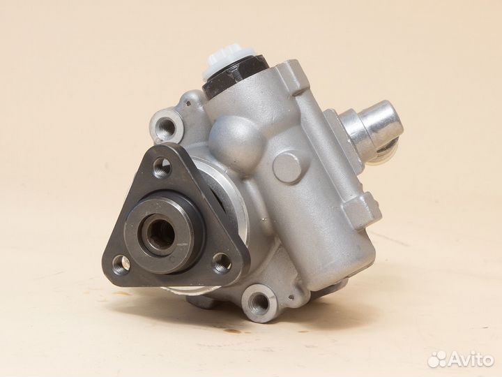 Насос гур BMW X5 E53 / 5-er E39 32416757840