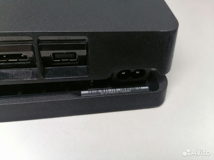PS4 Slim +2джойстика,игры на дисках