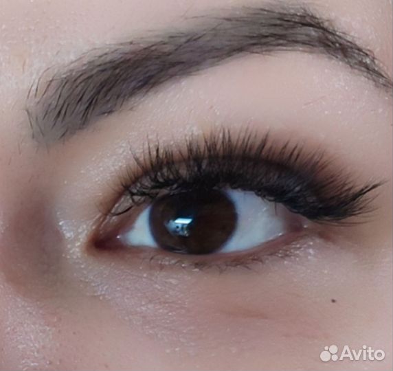 Наращивание ресниц модели